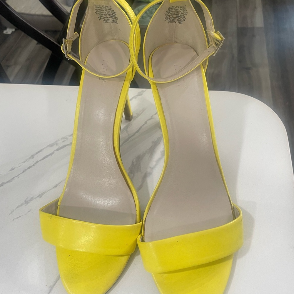 Kohl's Bright Yellow Ankle Strap Heels